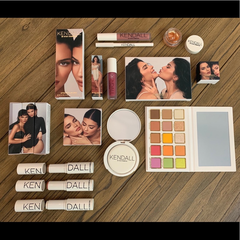 Kendall x Kylie Cosmetics Collection
